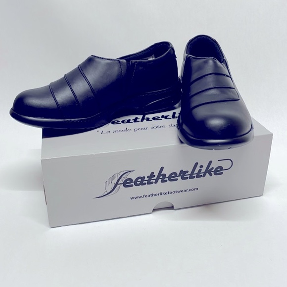 Featherlike Steel Toe Britney Shoes (Size 7)